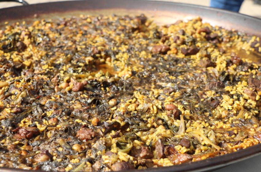  ‘Sabors de sempre’, el programa gastronòmic d’À Punt, cuina la paella de fetge de bou típica de l’Horta Nord