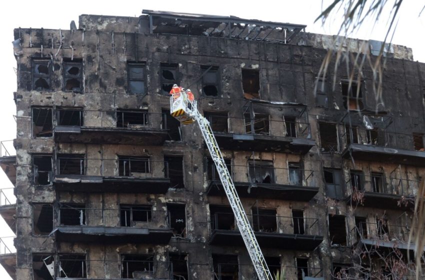  Dos anys de l’Incendi de Campanar amb l’edifici en plena reconstrucció i un acte d’homenatge a les víctimes