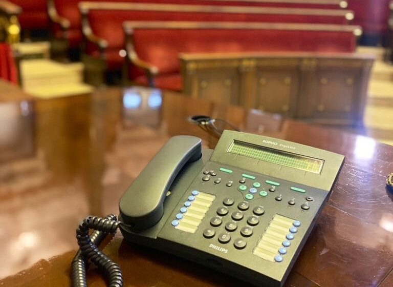  À Punt oferix este dilluns 13 en directe la tradicional telefonada a les noves Falleres Majors de València 2026