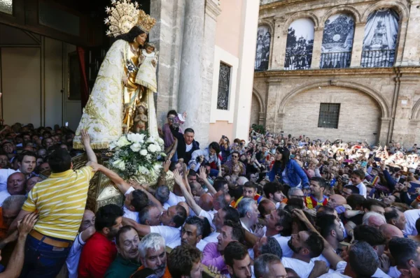 traslado Virgen de los Desamparados