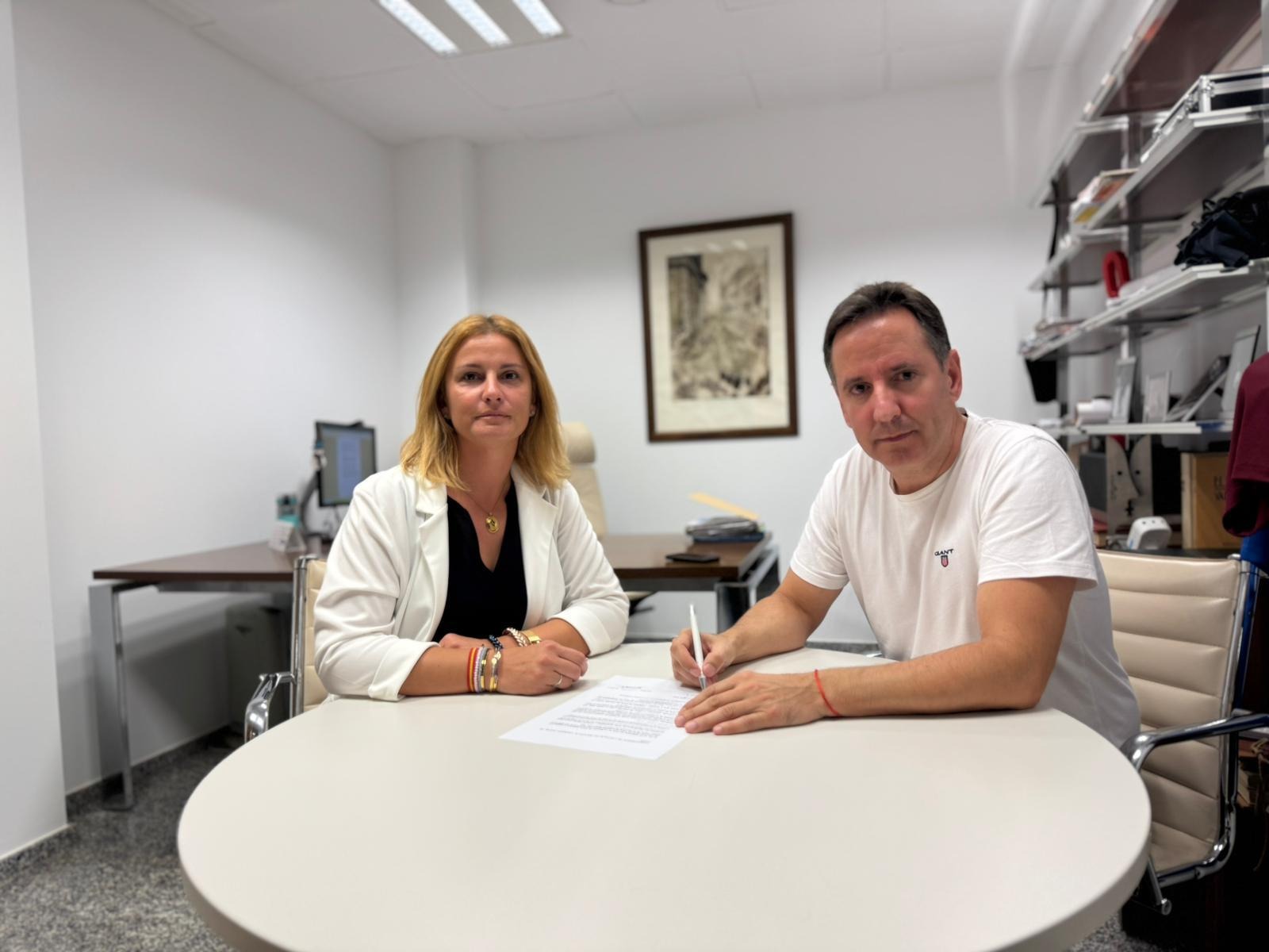 Signatura acord cronista de Foios