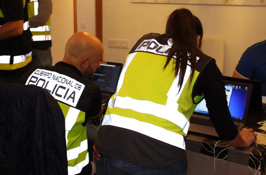  Detenen a l’administradora d’un estudi d’arquitectura de Torrent per estafar 22.000 euros a un client