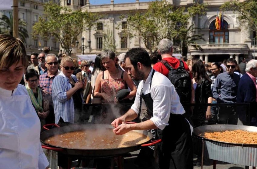  La plaça de l’Ajuntament de València acollirà este cap de setmana la IX edició del TastArròs