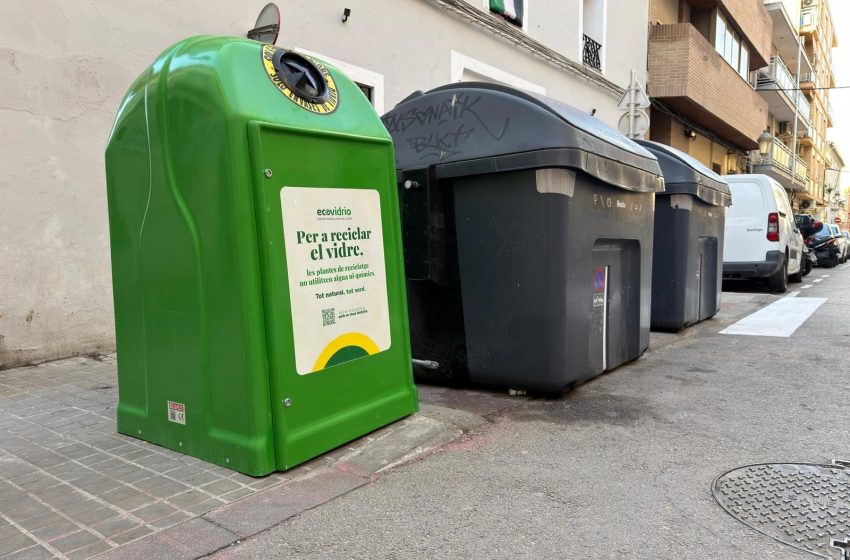  Paterna prova contenidors de vidre adaptats al centre històric per a reforçar la recollida selectiva