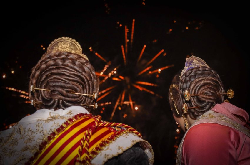  Torrent encén la pólvora de les Falles este divendres amb la celebració de la III edició de l’Arribada del Foc