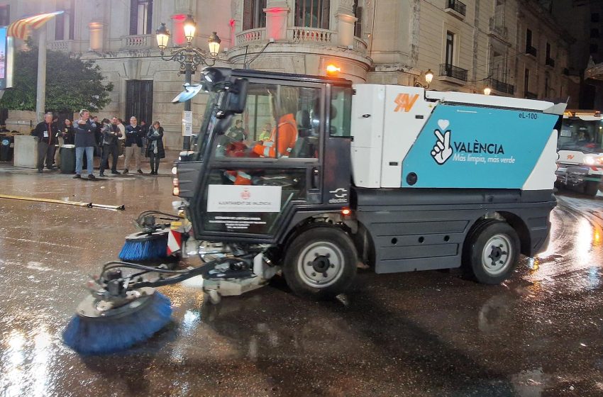 L’Ajuntament de València arreplega 8.000 tones de residus i multa a 18 falles en una setmana