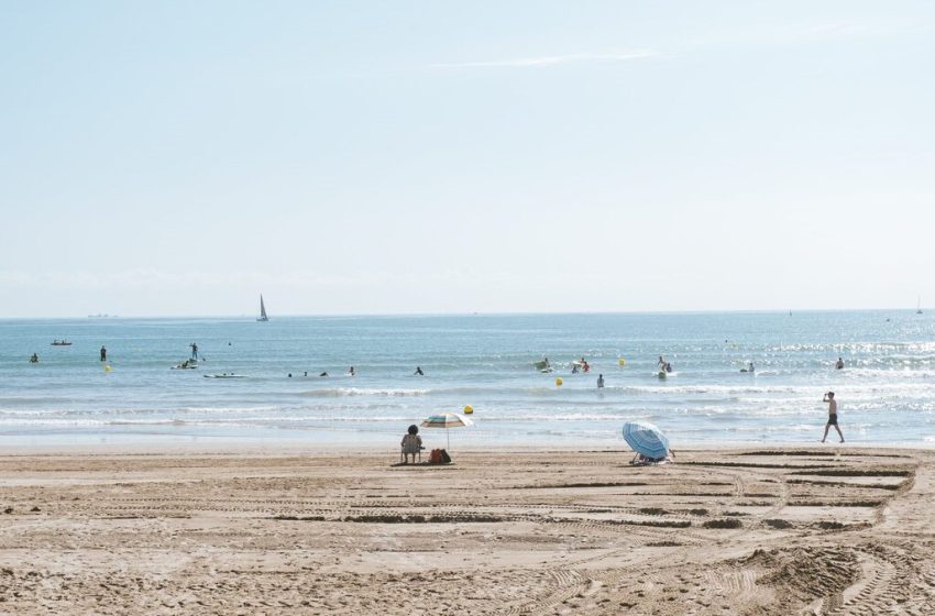 València activa el dispositiu de salvament en platges per a garantir la seguretat en Setmana Santa