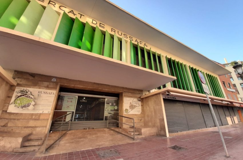  Comencen les obres del Mercat de Russafa per a canviar l’aire condicionat, les portes i la il·luminació