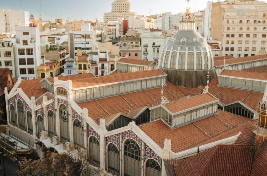  València instal·la el sistema de control d’accessos de vehicles a la planta soterrani del Mercat Central