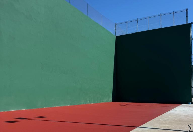 Foios obri el frontó xicotet completament renovat