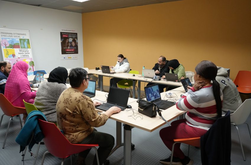  Mislata aposta per l’alfabetització digital per a reduir la bretxa tecnològica amb suport de Fons Europeus