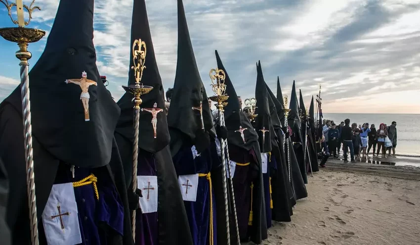  Lo Rat Penat solicita la declaració de la Semana Santa Marinera com a Festa d’Interés Turístic Internacional