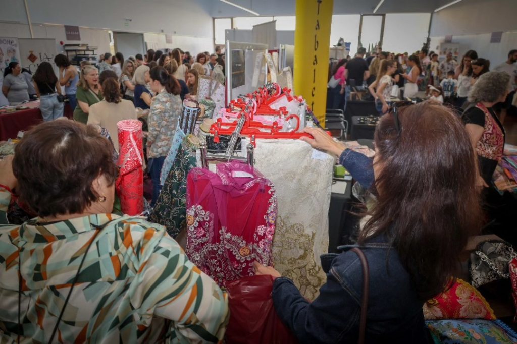 showroom faller a Torrent