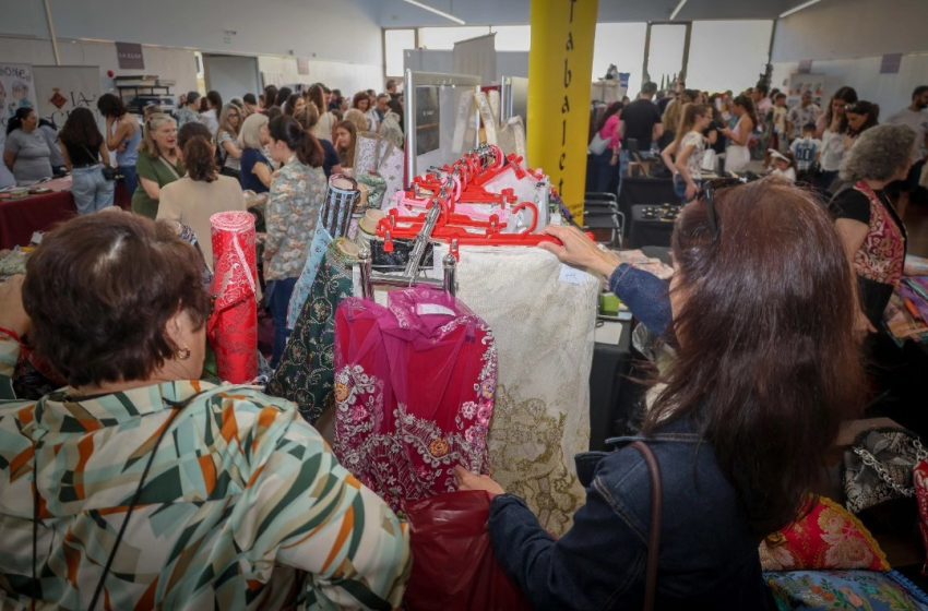  La tercera edició del Showroom Faller consolida a Torrent com l’epicentre de la indumentària valenciana