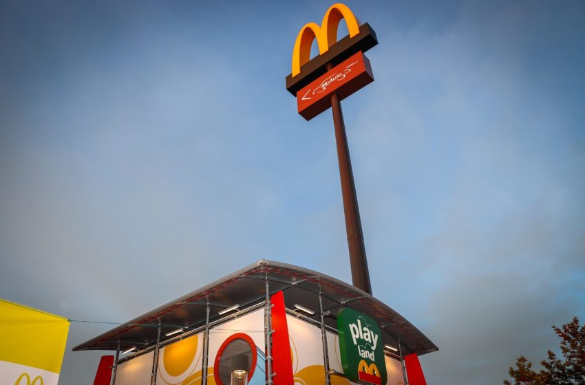  Torrent inaugura el nou restaurant McDonald’s del carrer Picanya que ha generat 46 llocs de treball