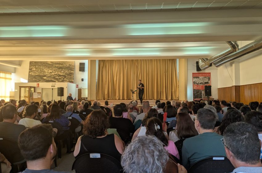  Raúl Antón ompli Sedaví amb la gala final del seu curs d’humor