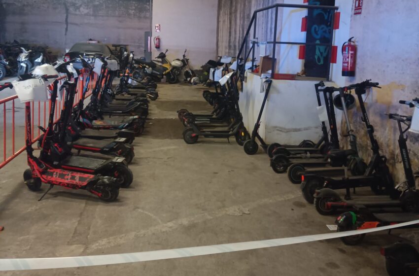  La Policia Local de Burjassot retira més de 100 patinets elèctrics per no complir la normativa