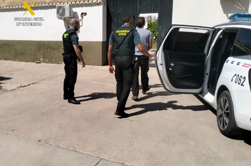  Investiguen al treballador d’una empresa de Silla per furtar 10 mòbils valorats en 14.000 euros
