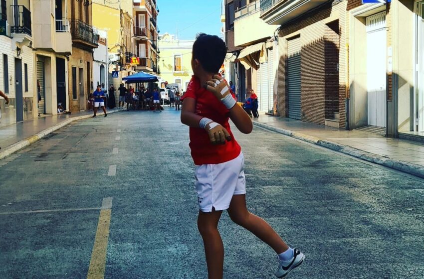  Una investigació documenta més de set segles de pilota valenciana a Rafelbunyol