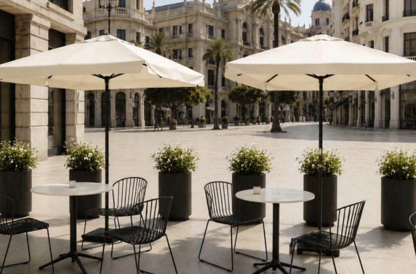  València estudia renovar la imatge comercial i hostalera de la plaça de l’Ajuntament