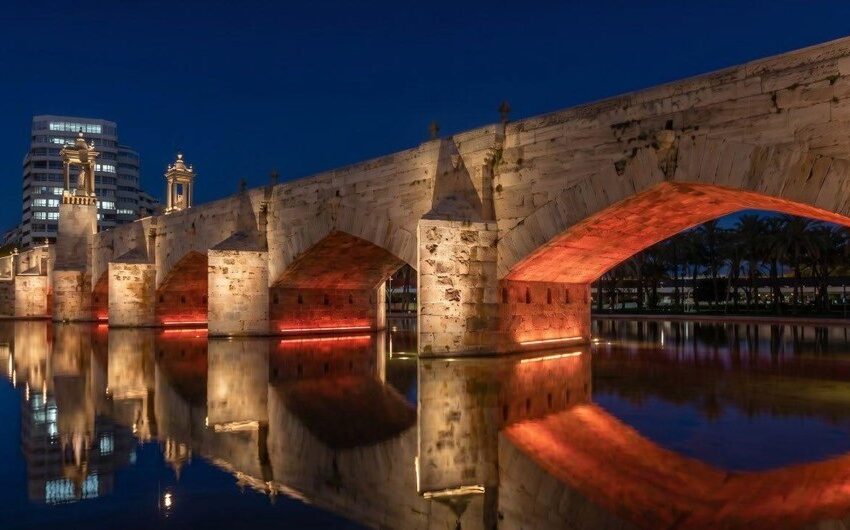  València i la Fundació Trinidad Alfonso il·luminaran els ponts del Jardí del Túria