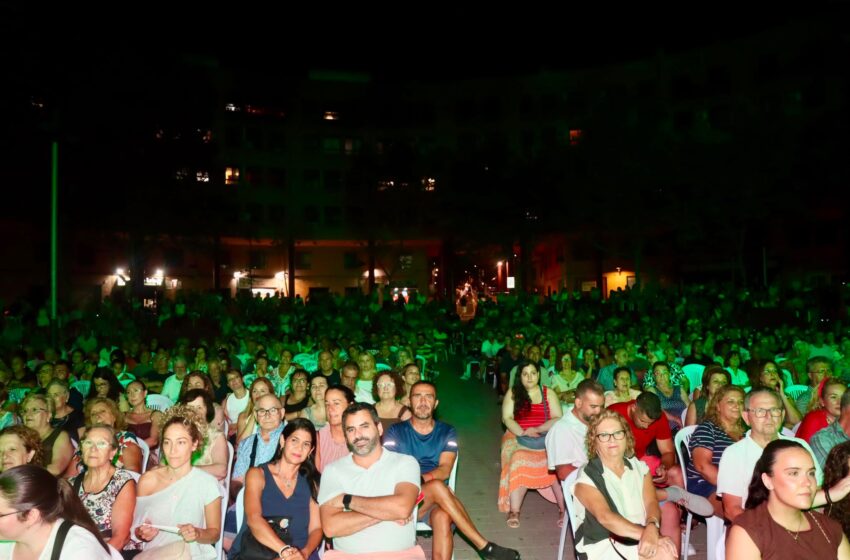  Les Festes de Torrent ofereixen un tribut a Manuel Carrasco i l’actuació de Melendiers