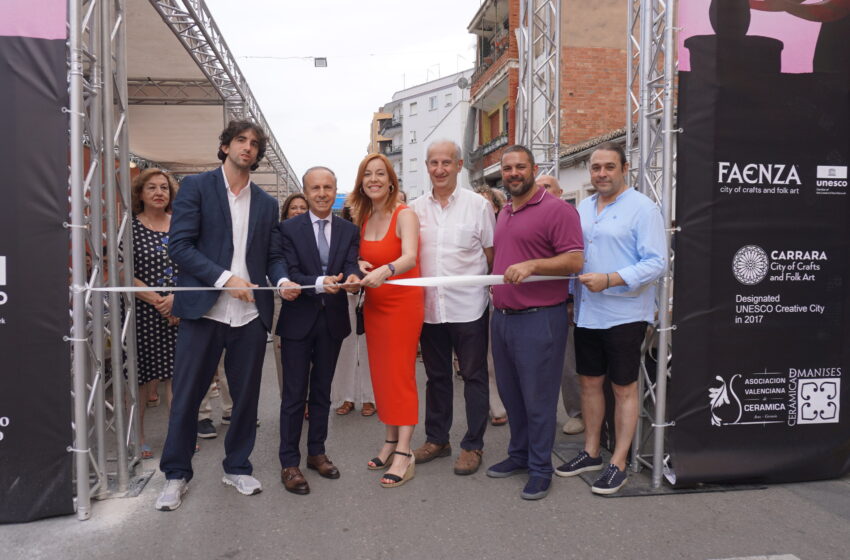  Artesans, tallers i ciutats agermanades omplin Manises de tradició per la festa de la cerámica 2026