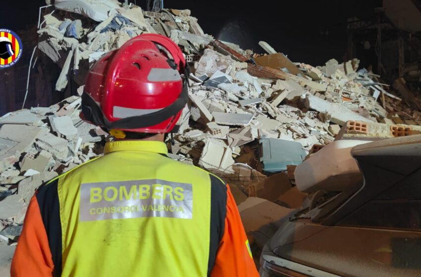 Benetússer atén 12 persones afectades per l’enderrocament d’un edifici al carrer Las Américas