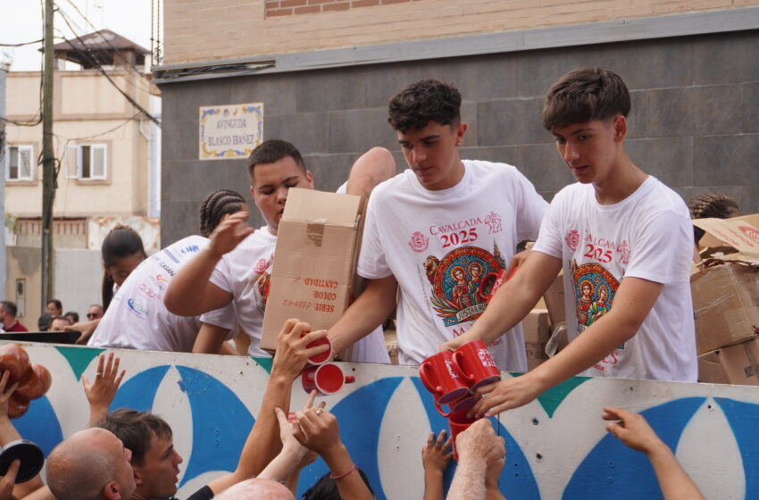  Manises tancarà les seues festes patronals amb la tradicional Cavalcada Internacional de la Ceràmica