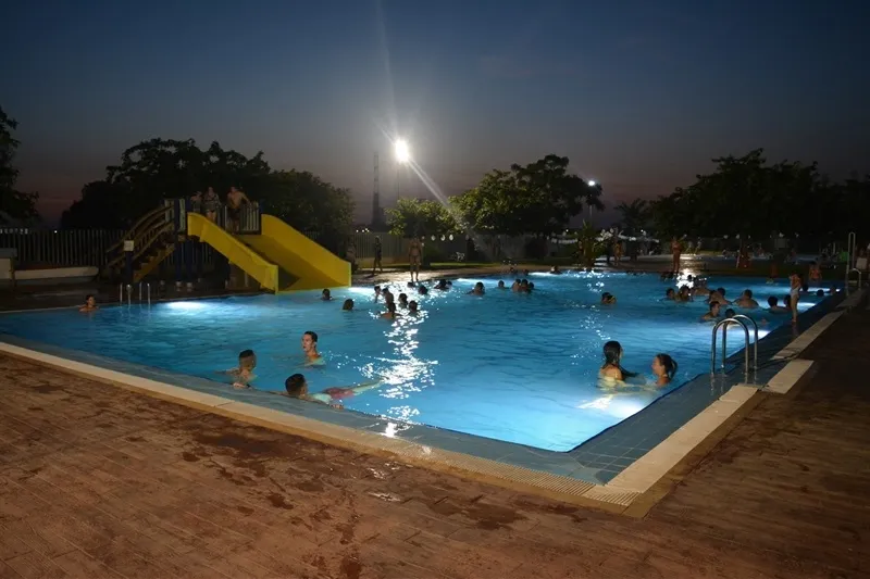 piscines-ludiques-picanya-nit piscines-ludiques-picanya-nit