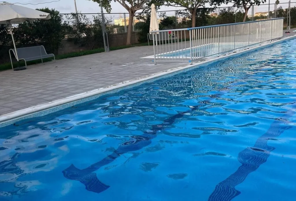 piscina bonrepos i mirambell 1