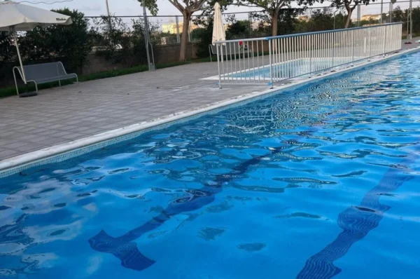 piscina bonrepos i mirambell 1