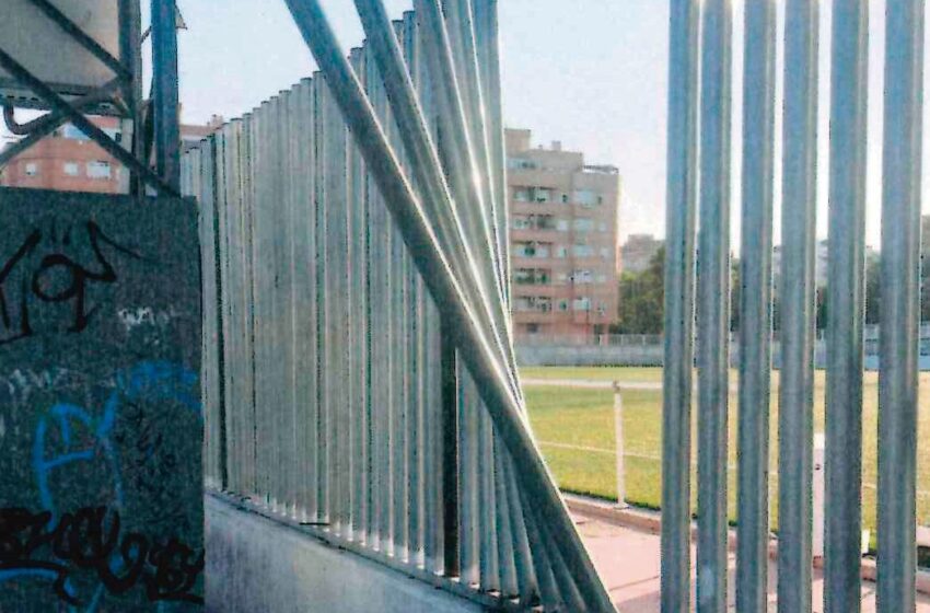  Identificat un menor per causar danys de més de 3.500 euros al camp de futbol municipal de Picassent