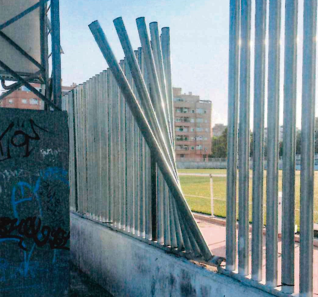 tanca camp futbol Picassent