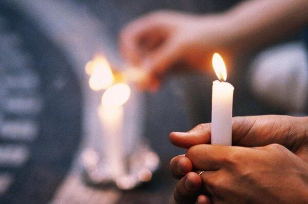 vigilia con velas