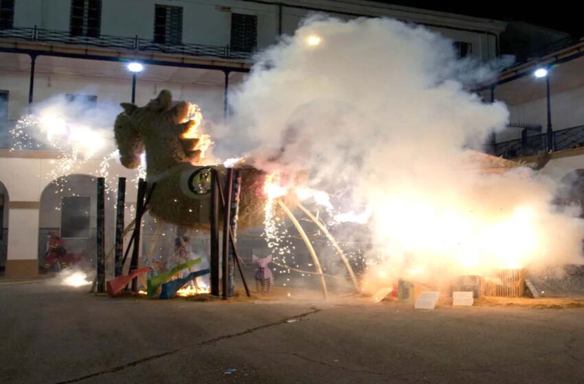  València aprova les bases per a triar la falla de les Forces Armades de 2027