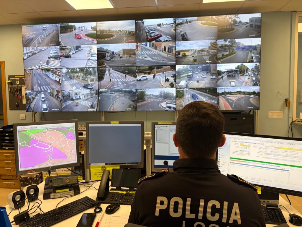 POLICIA PANTALLAS manises