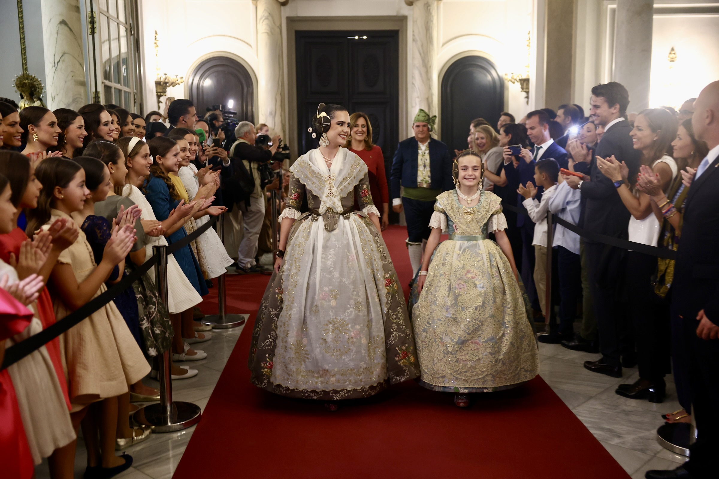 https://www.valencia.es/cas/turismo/casa-consistorial