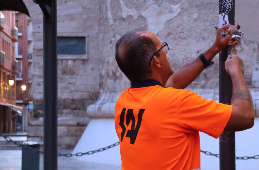  València llança una campanya sobre neteja en via pública amb sancions de fins a 3.000 euros