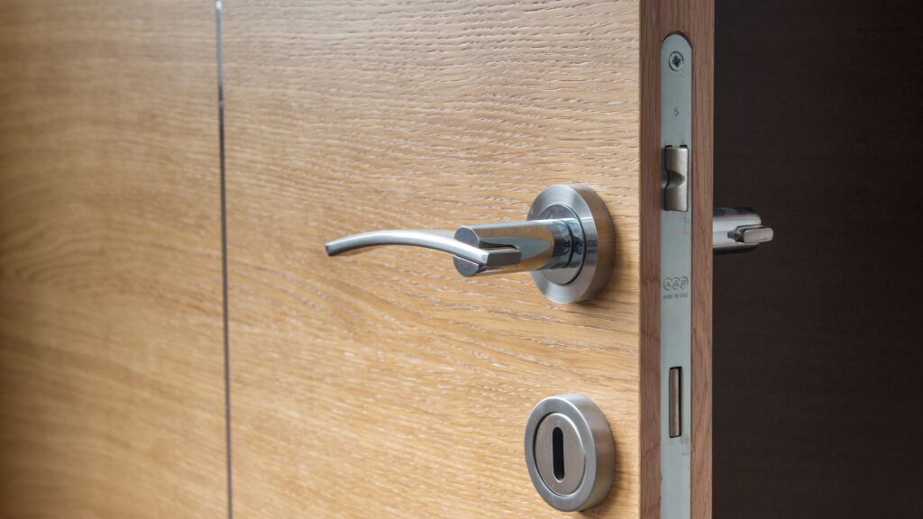 vivenda-habitatge-porta