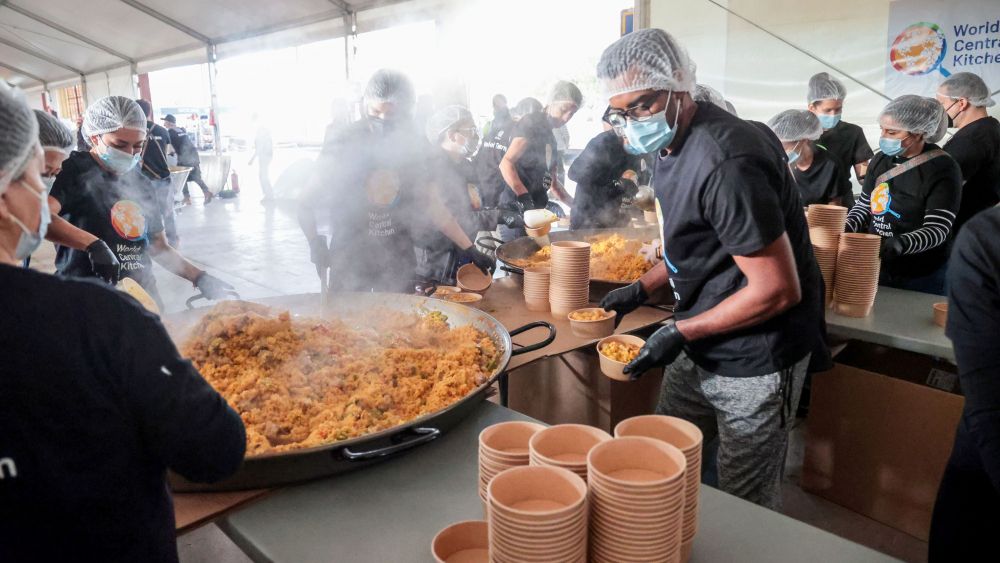 Catarroja reconeixerà World Central Kitchen del xef José Andrés en un homenatge a les víctimes de la DANA
