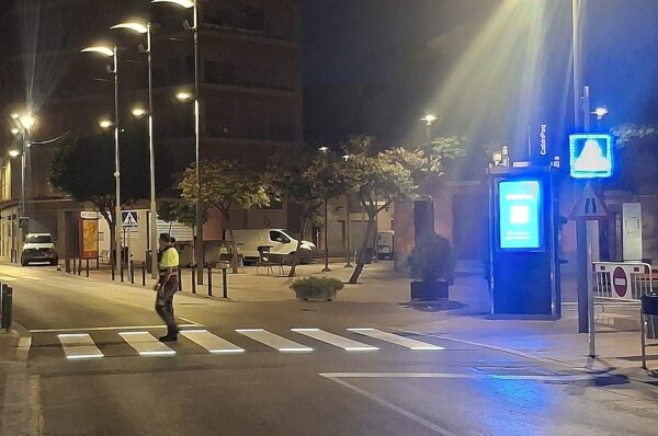 paso de peatones inteligente alaquas